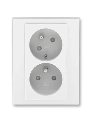 ABB 5513H-C02357 01 LEVIT Zásuvka dvojnásobná s natočenou dutinou bílá/ledová bílá Top Prodej