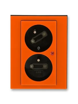 ABB 5593H-C02357 66 LEVIT Zásuvka dvojnásobná přepěťová ochrana oranžová/kouřová černá Přímo Od Výrobce
