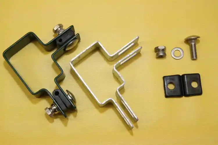 Ihned K Objednání RETIC příchytka panelu na sloup 60x40mm rohová PVC RAL6005 zelená