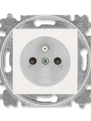 ABB 5519H-A02357 68 Levit Zásuvka jednonásobná s ochranným kolíkem, s clonkami; perleťová/ledová bílá Poslední Šance